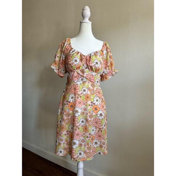 Madden NYC Juniors’ Peasant Dress with Puff Sleeves and Back Tie, Size L - Picture 3 of 12